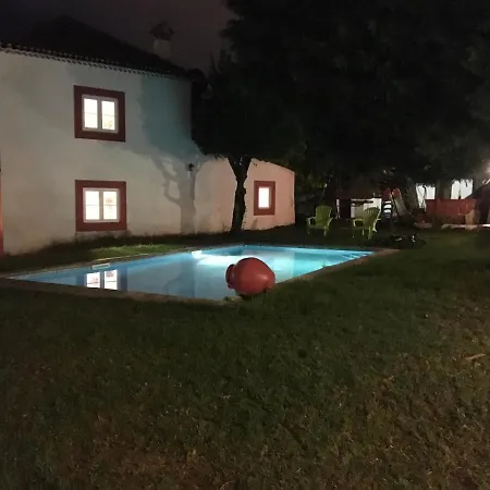 Chalet Lisbon Cozy House W/garden And Pool