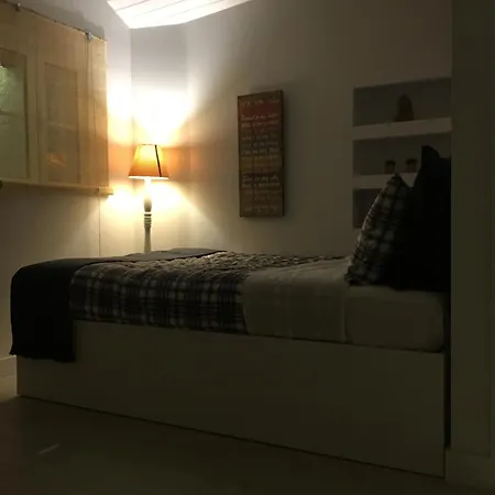 Lisbon Cozy House W/garden And Pool