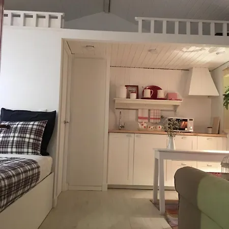 Chalet Lisbon Cozy House W/garden And Pool *